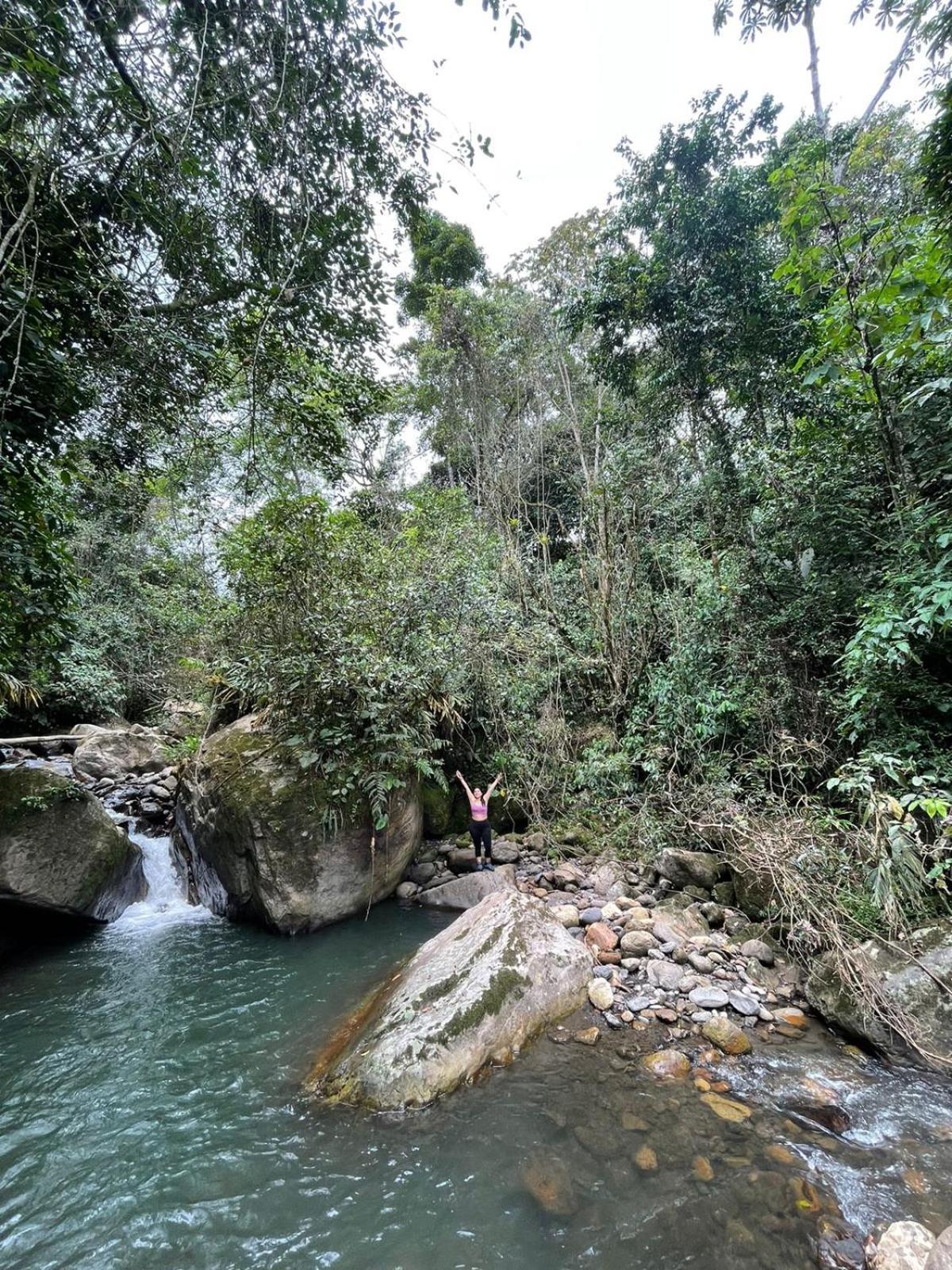 Villa Finca Jardin Del Agua Sasaima Exterior foto